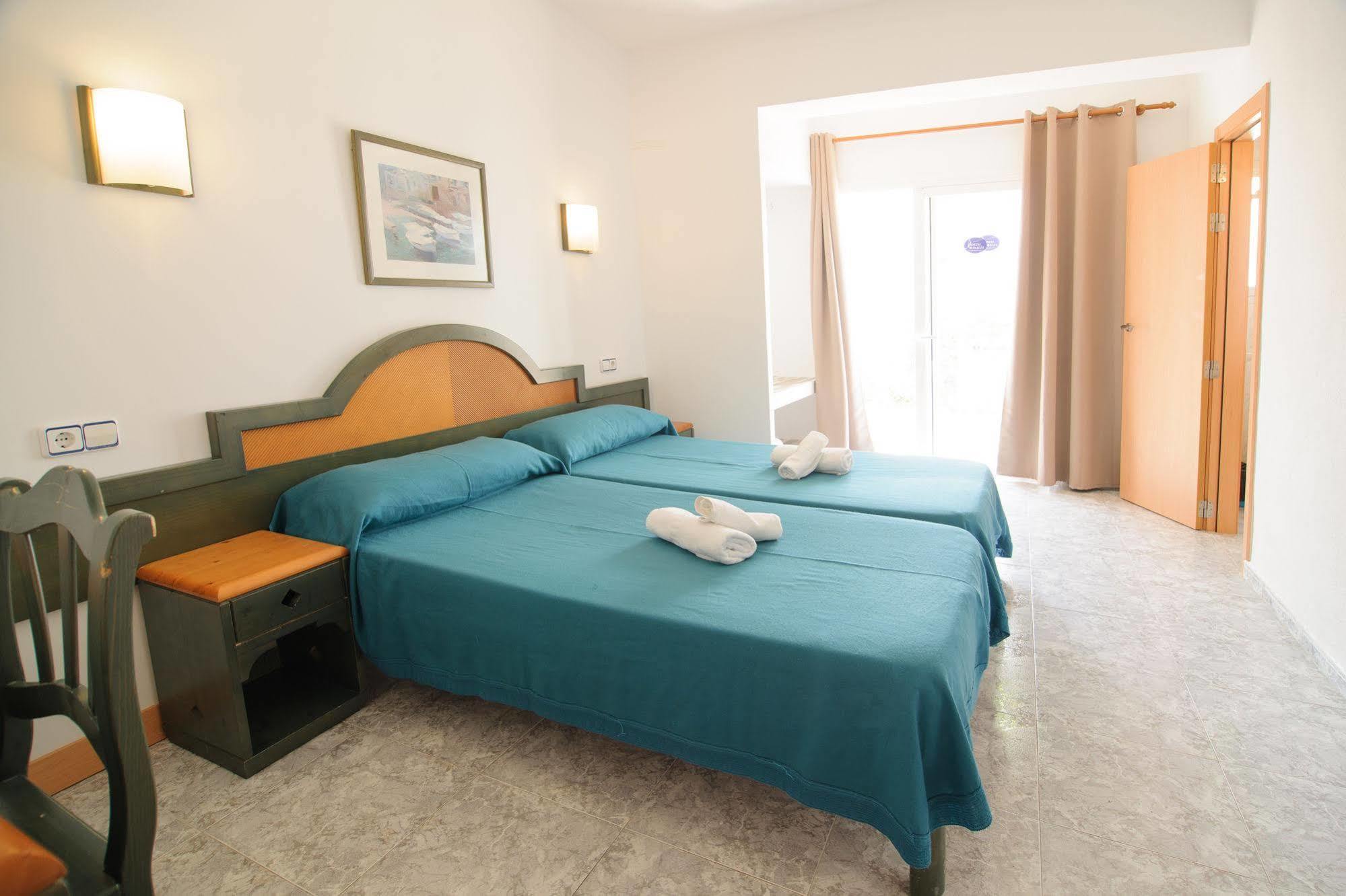 Hostal Rosalia Сан-Антоніо Екстер'єр фото